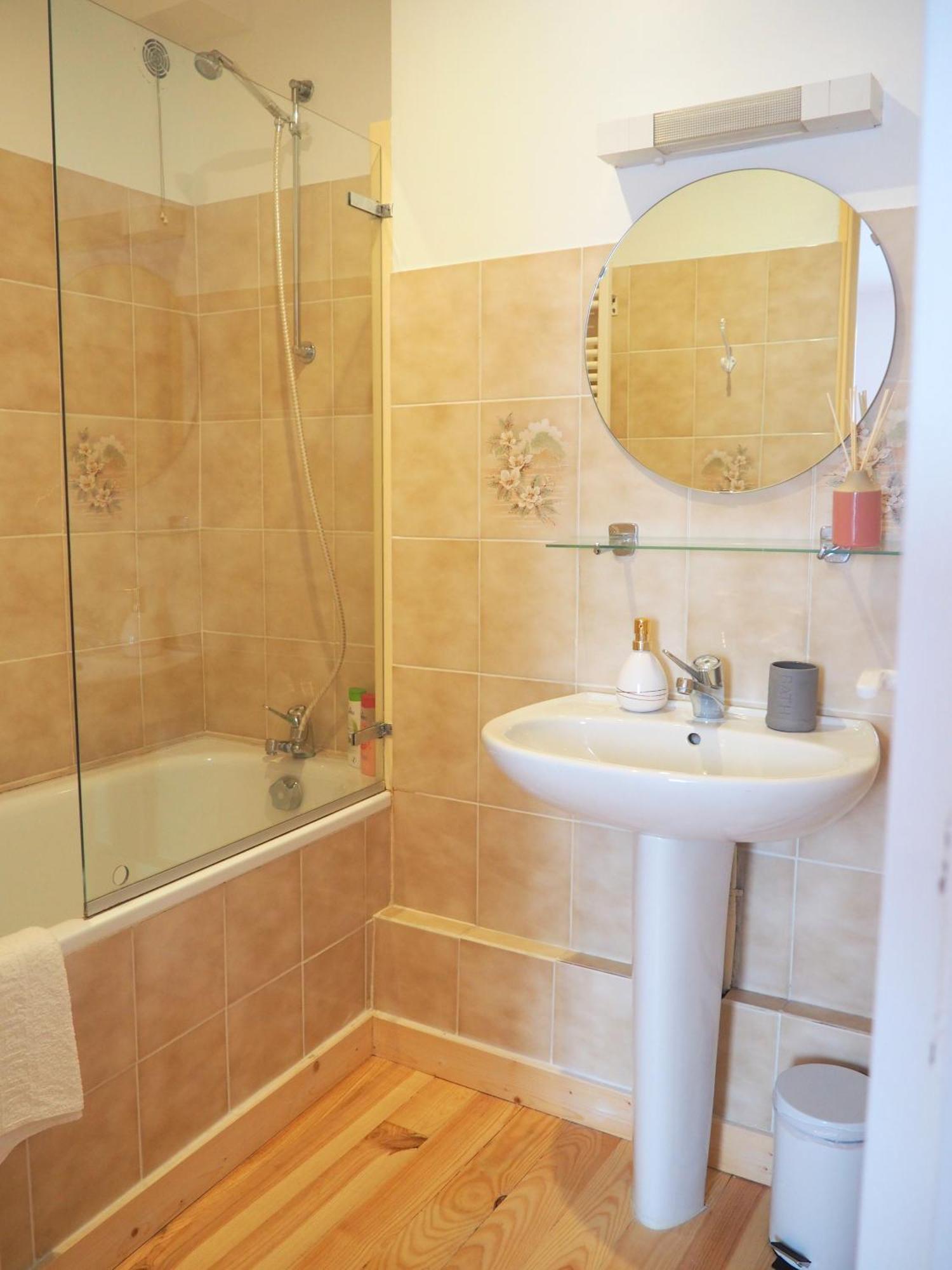 Chambre Double Flora 2 Personnes Brehal Exterior photo
