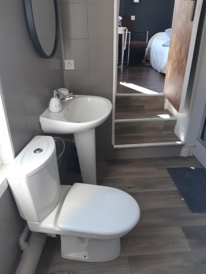 Chambre Double Flora 2 Personnes Brehal Exterior photo